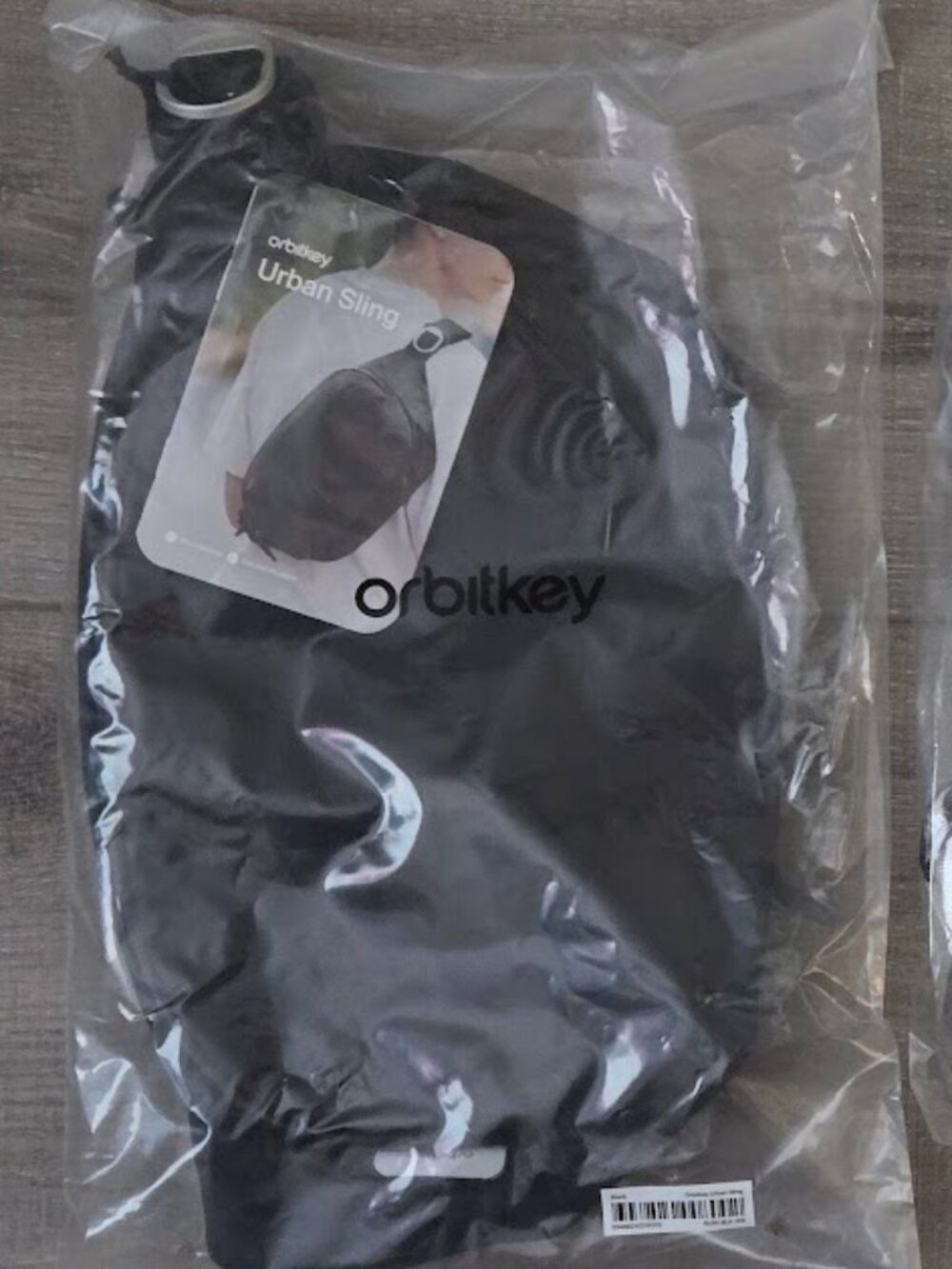 BNWT Orbitkey Urban Sling (4L) - Black
